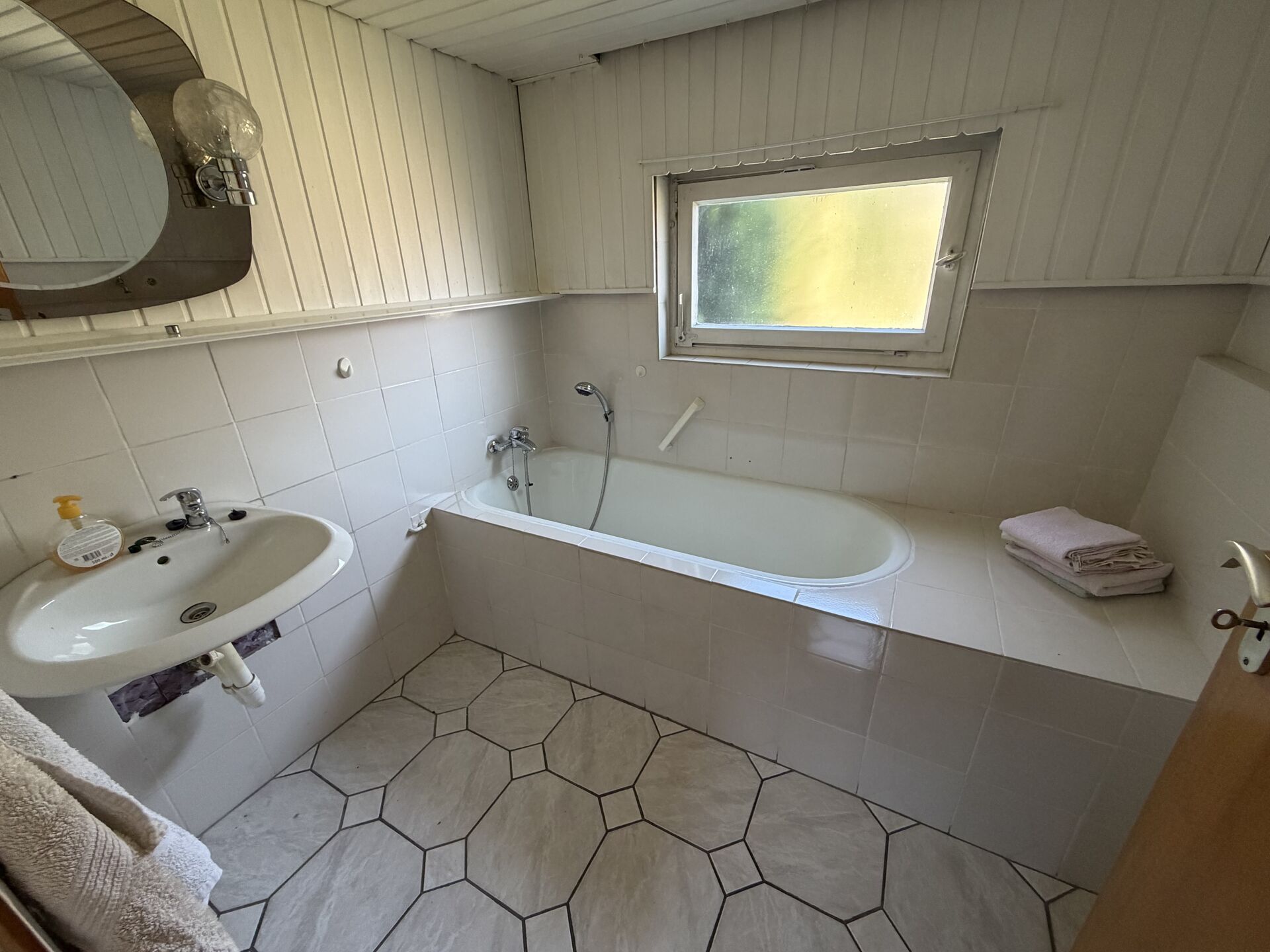 Immobilienangebot - Detmold - Alle - Doppelhaushälfte in Heiligenkirchen wartet auf Renovierungen!