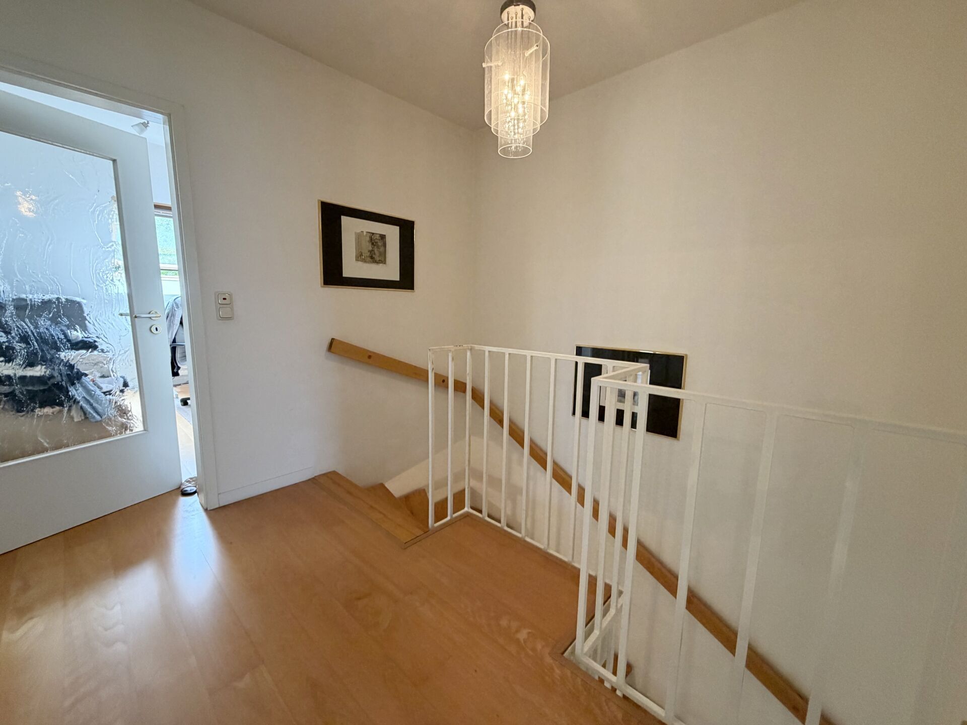 Immobilienangebot - Lage - Alle - Attraktive Doppelhaushälfte mit Garten, Weitblick und Familienkomfort