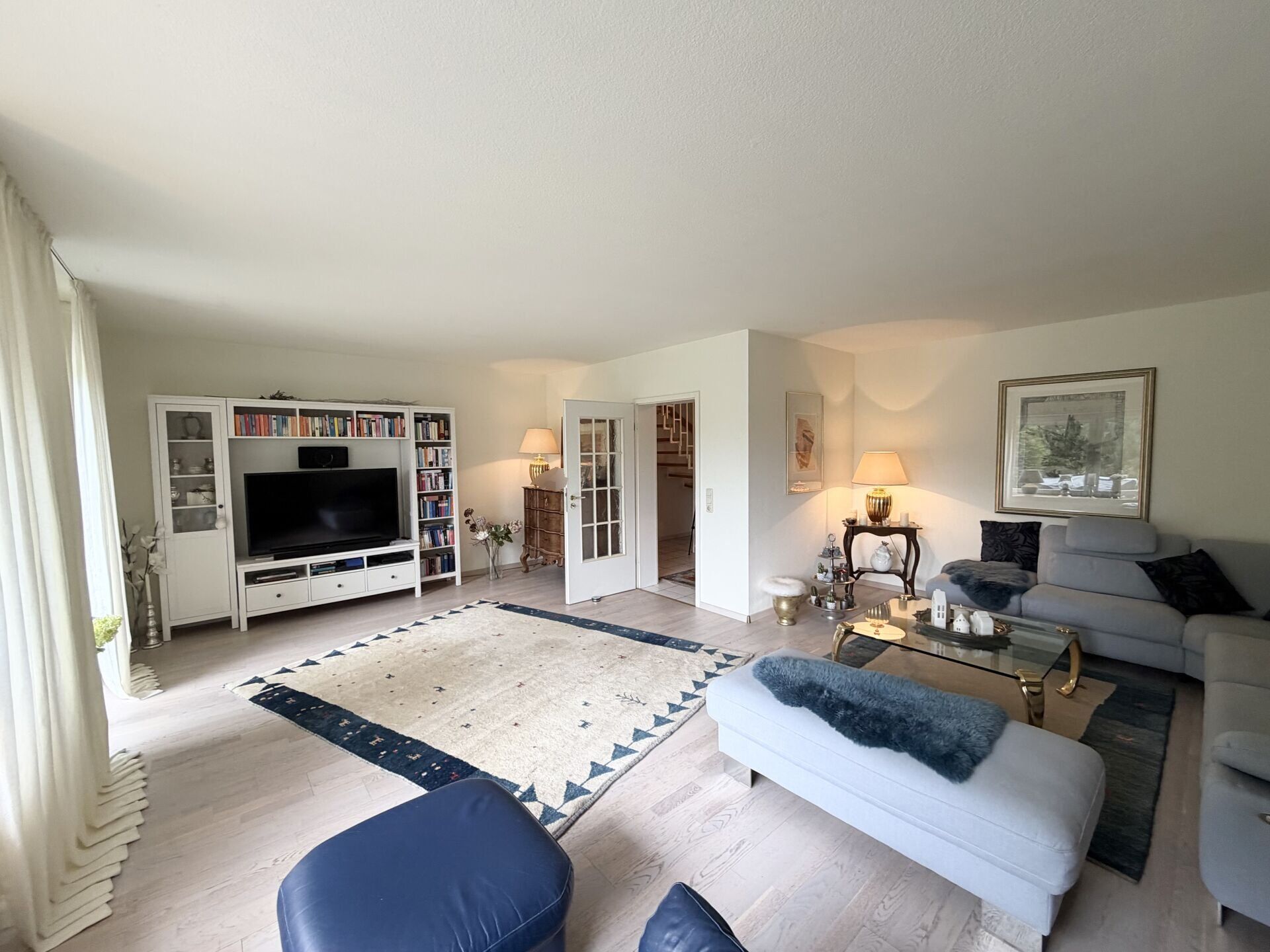 Immobilienangebot - Lage - Alle - Attraktive Doppelhaushälfte mit Garten, Weitblick und Familienkomfort