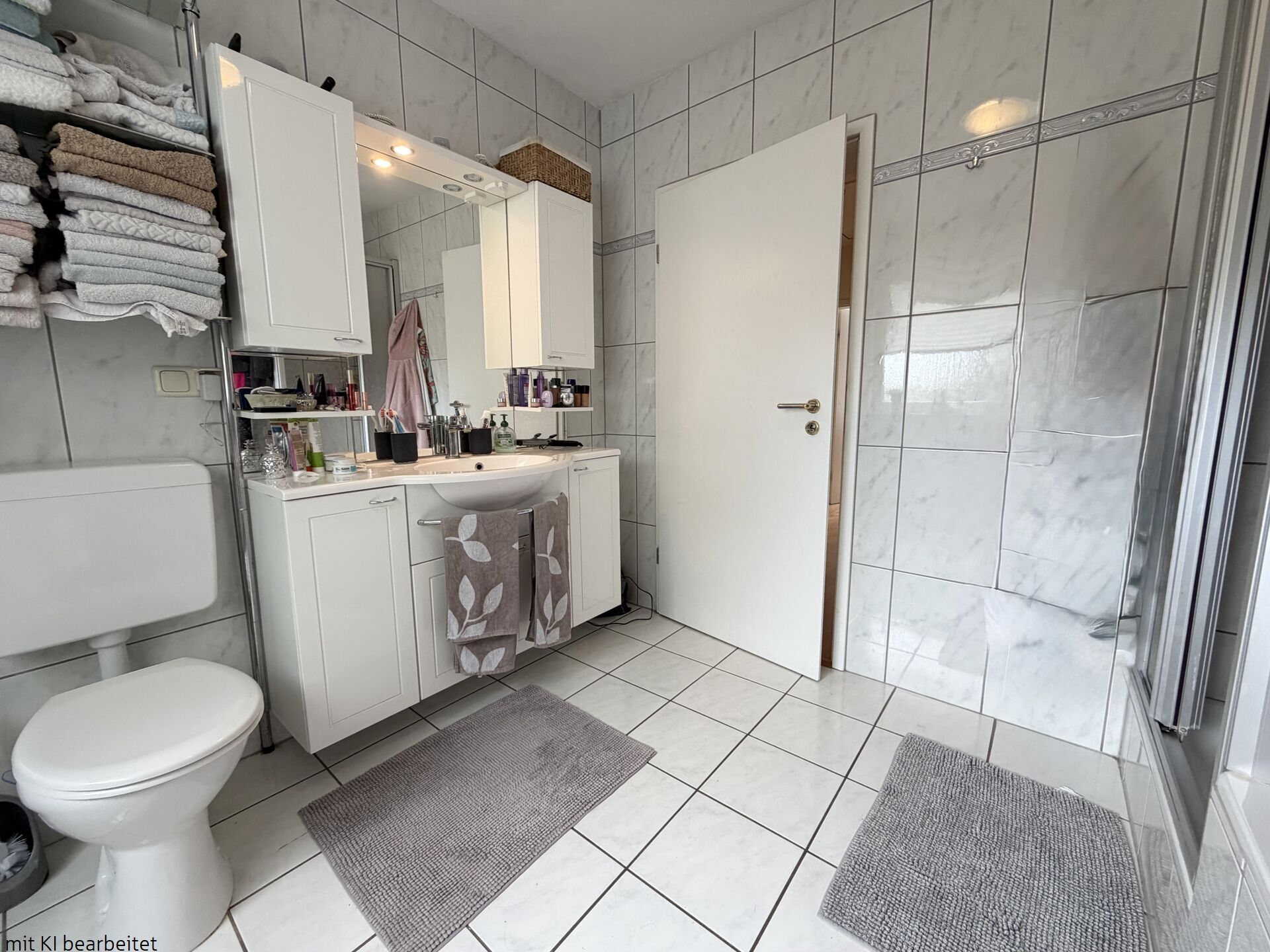 Immobilienangebot - Lage - Alle - Attraktive Doppelhaushälfte mit Garten, Weitblick und Familienkomfort