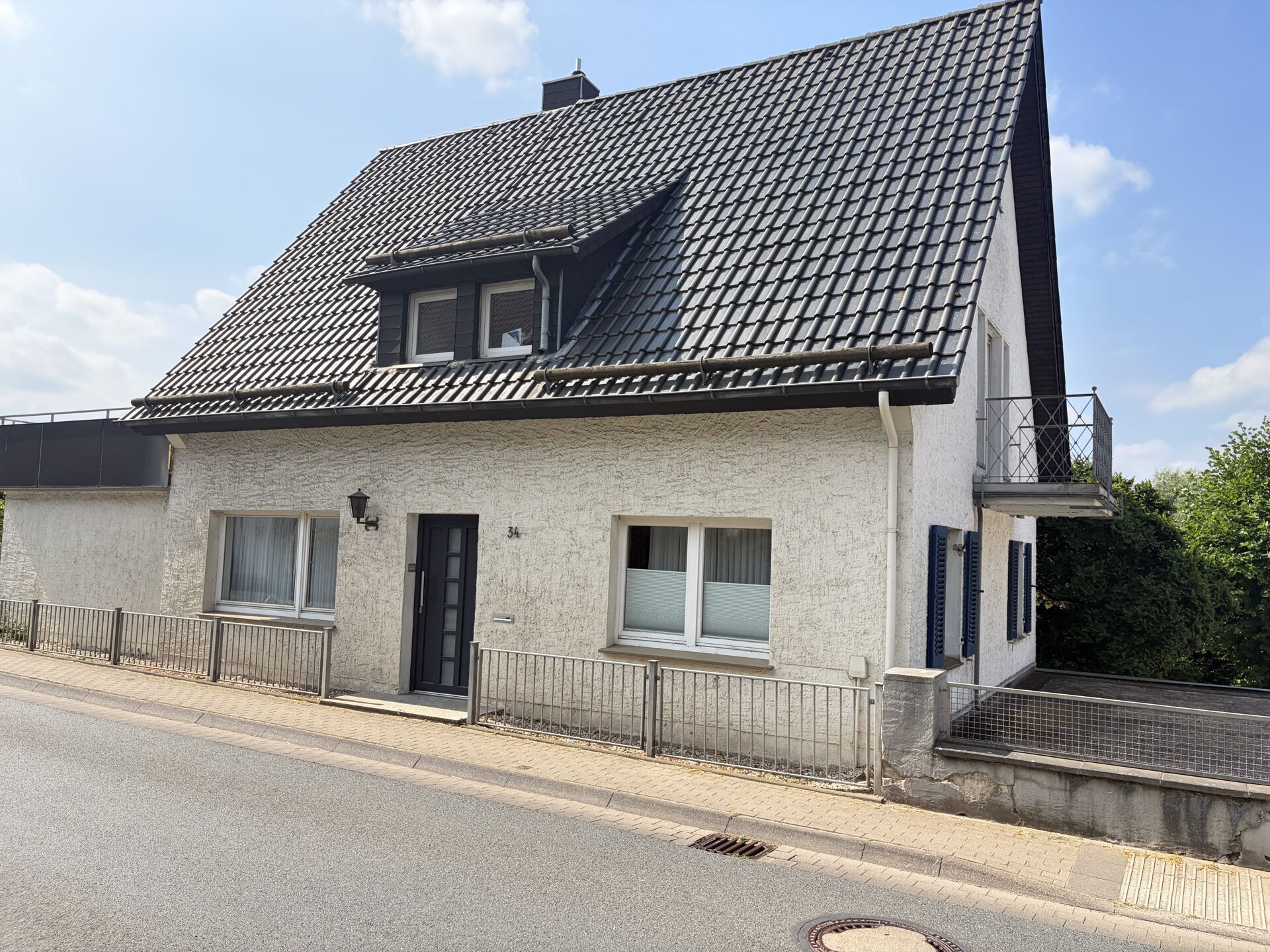 Immobilienangebot - Lage - Alle - Viel Platz, viele Möglichkeiten – Wohnhaus mit Potenzial im Ortskern von Heiden!
