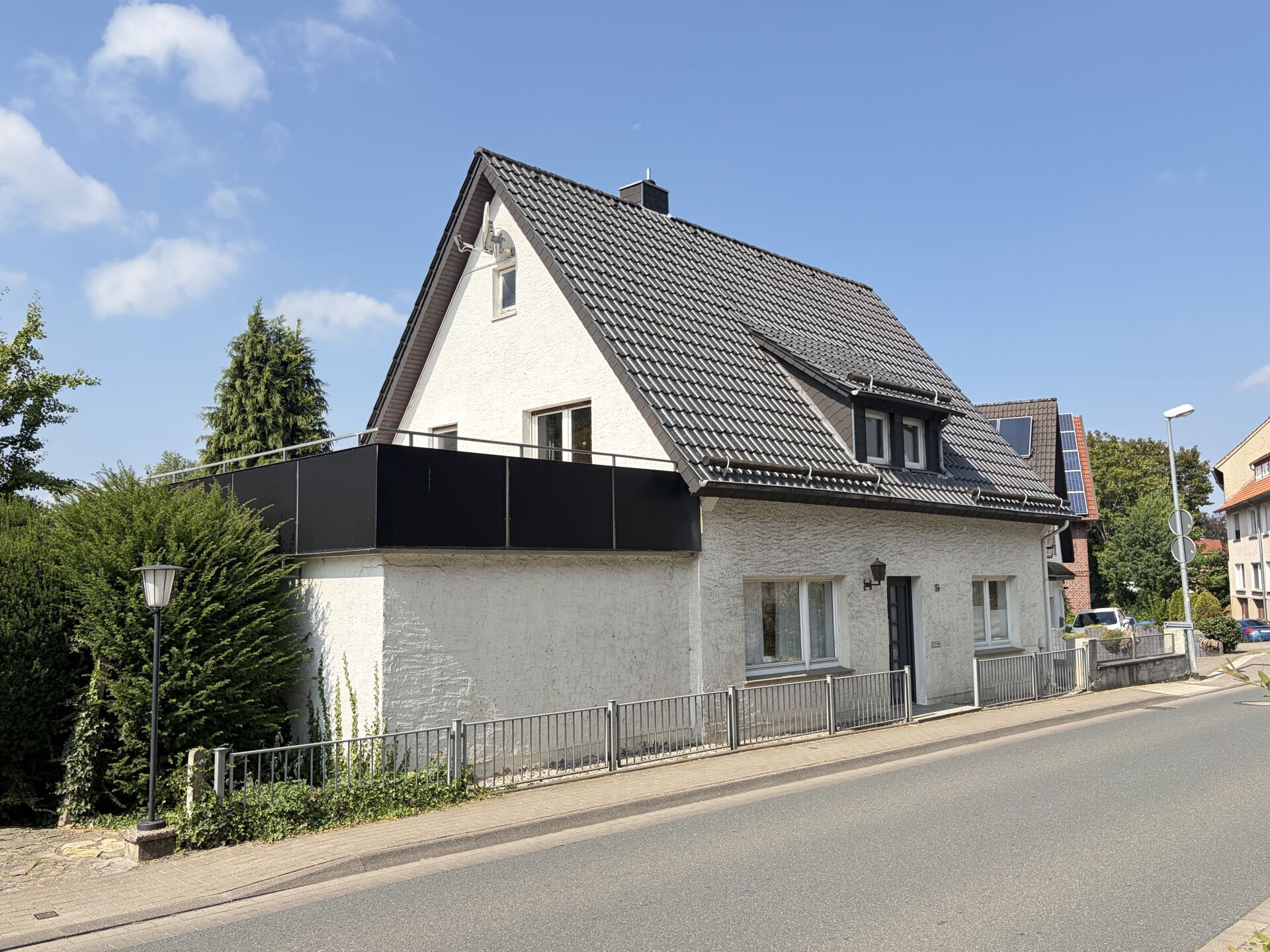 Immobilienangebot - Lage - Alle - Viel Platz, viele Möglichkeiten – Wohnhaus mit Potenzial im Ortskern von Heiden!