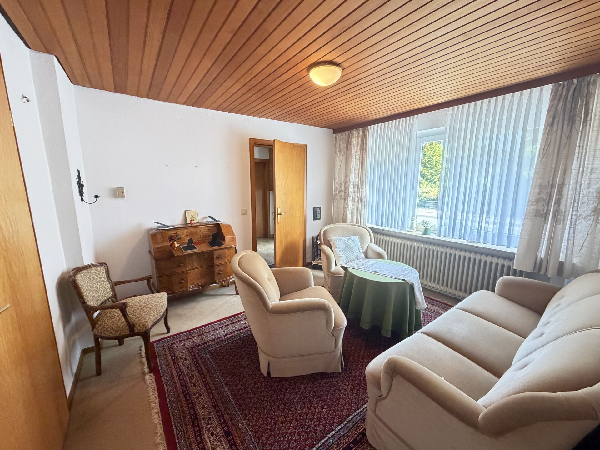 Immobilienangebot - Lage - Alle - Viel Platz, viele Möglichkeiten – Wohnhaus mit Potenzial im Ortskern von Heiden!