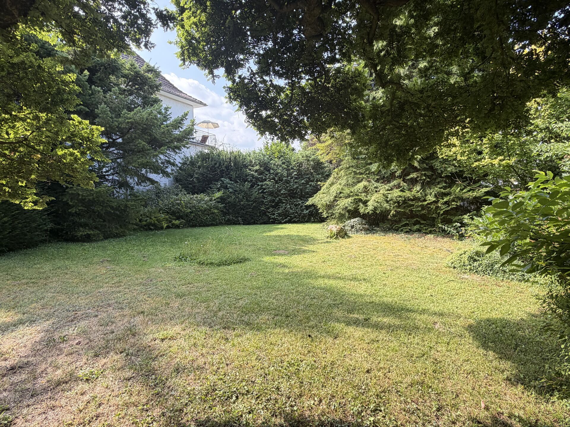 Immobilienangebot - Lage - Alle - Viel Platz, viele Möglichkeiten – Wohnhaus mit Potenzial im Ortskern von Heiden!