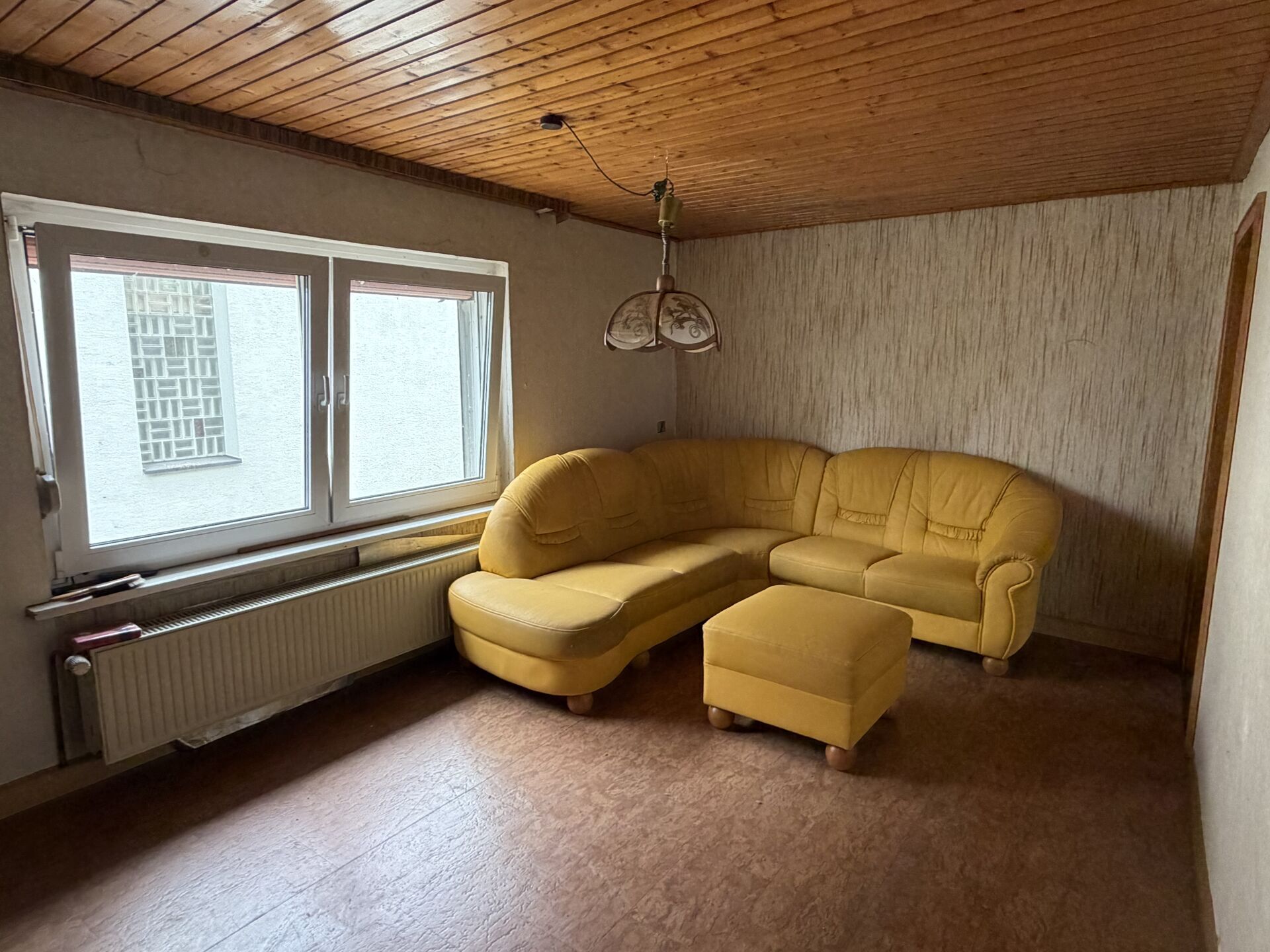 Immobilienangebot - Volkmarsen - Alle - Renovierungsbedürftiges Einfamilienhaus mit Raum für Ihre Ideen in Volkmarsen