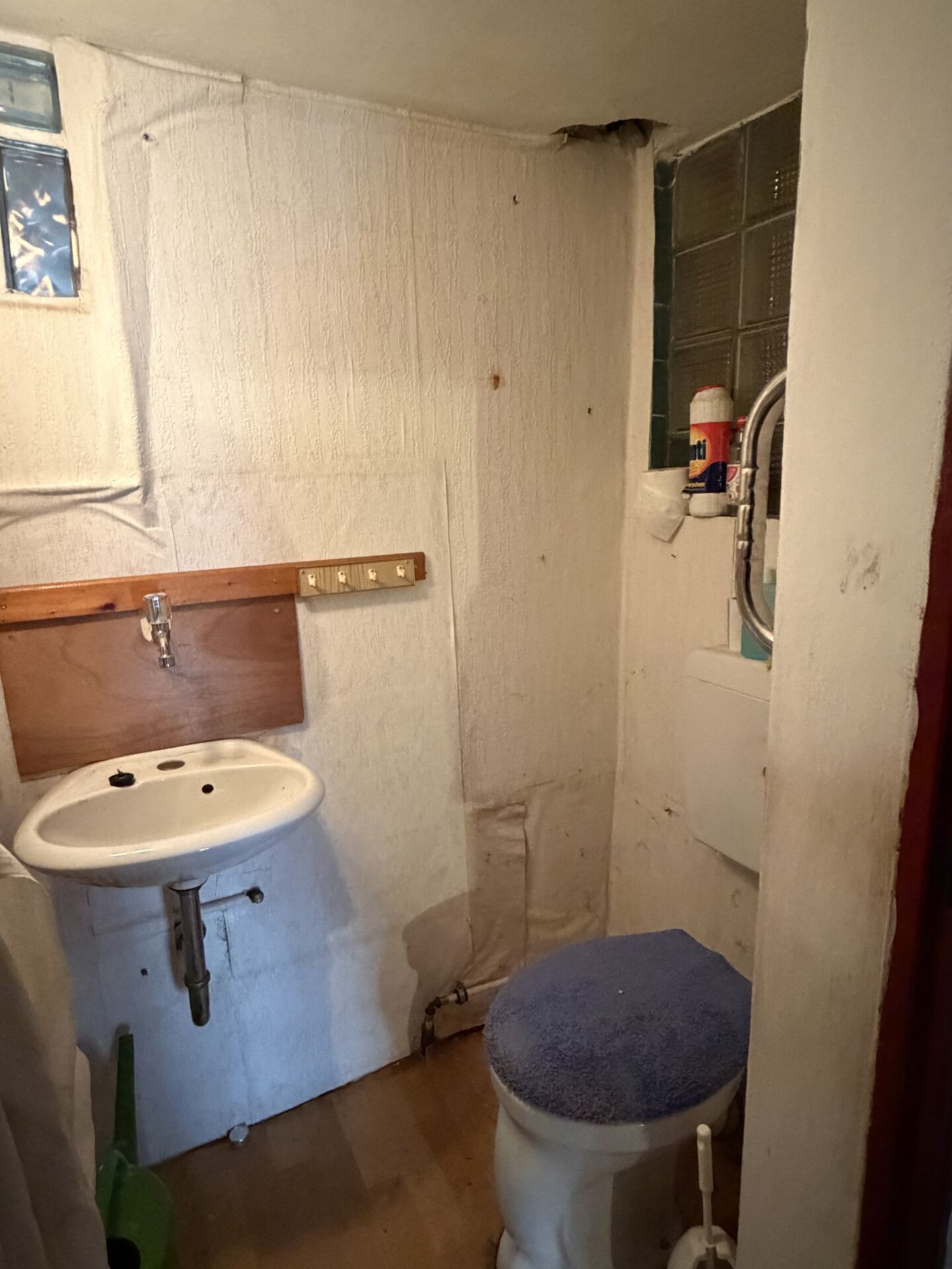 Immobilienangebot - Volkmarsen - Alle - Renovierungsbedürftiges Einfamilienhaus mit Raum für Ihre Ideen in Volkmarsen