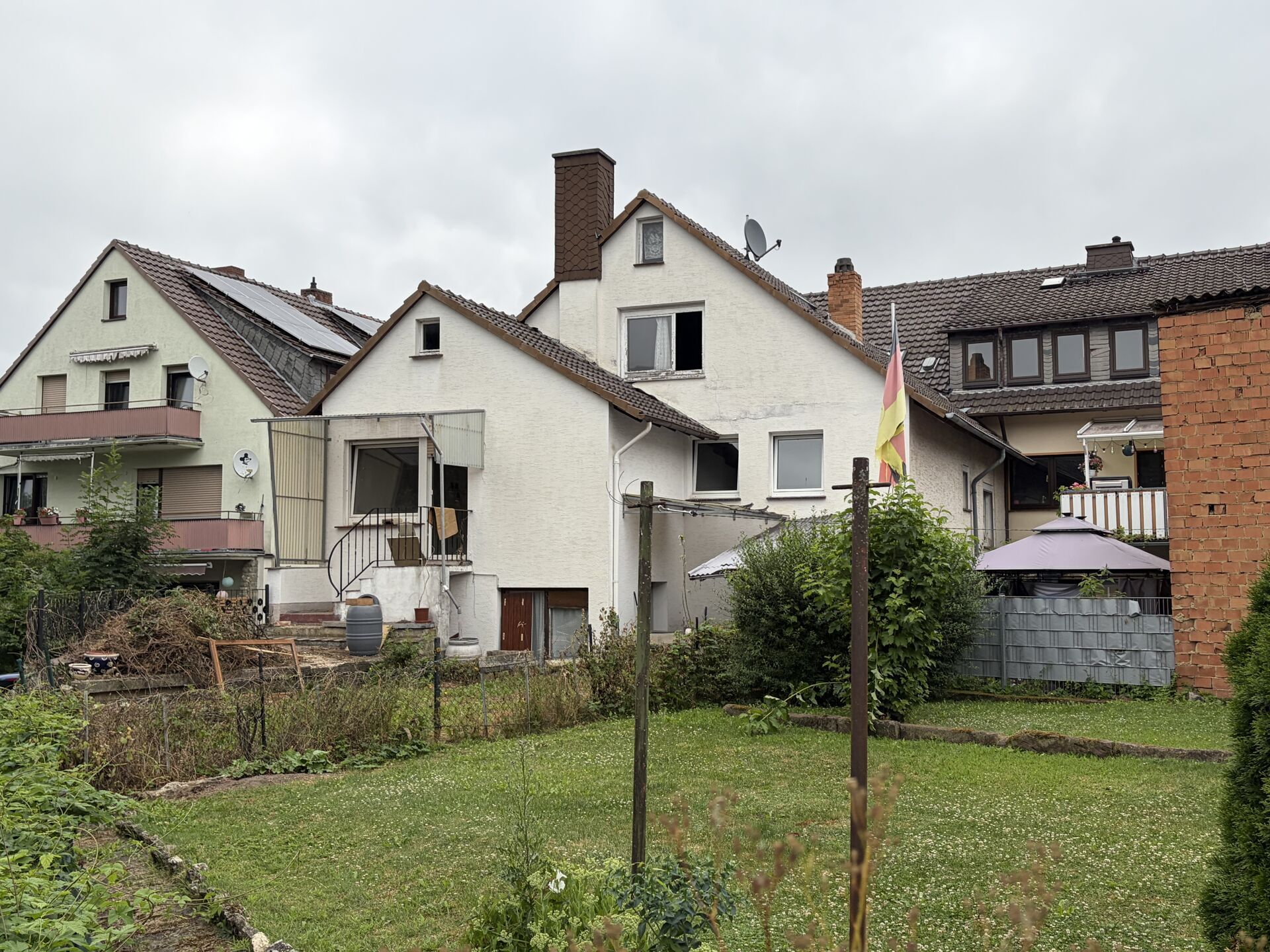 Immobilienangebot - Volkmarsen - Alle - Renovierungsbedürftiges Einfamilienhaus mit Raum für Ihre Ideen in Volkmarsen