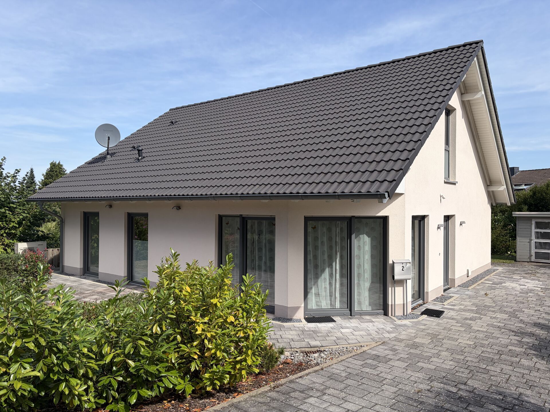 Immobilienangebot - Detmold - Alle - Zuhause ankommen: Neuwertiges Wohlfühlhaus!