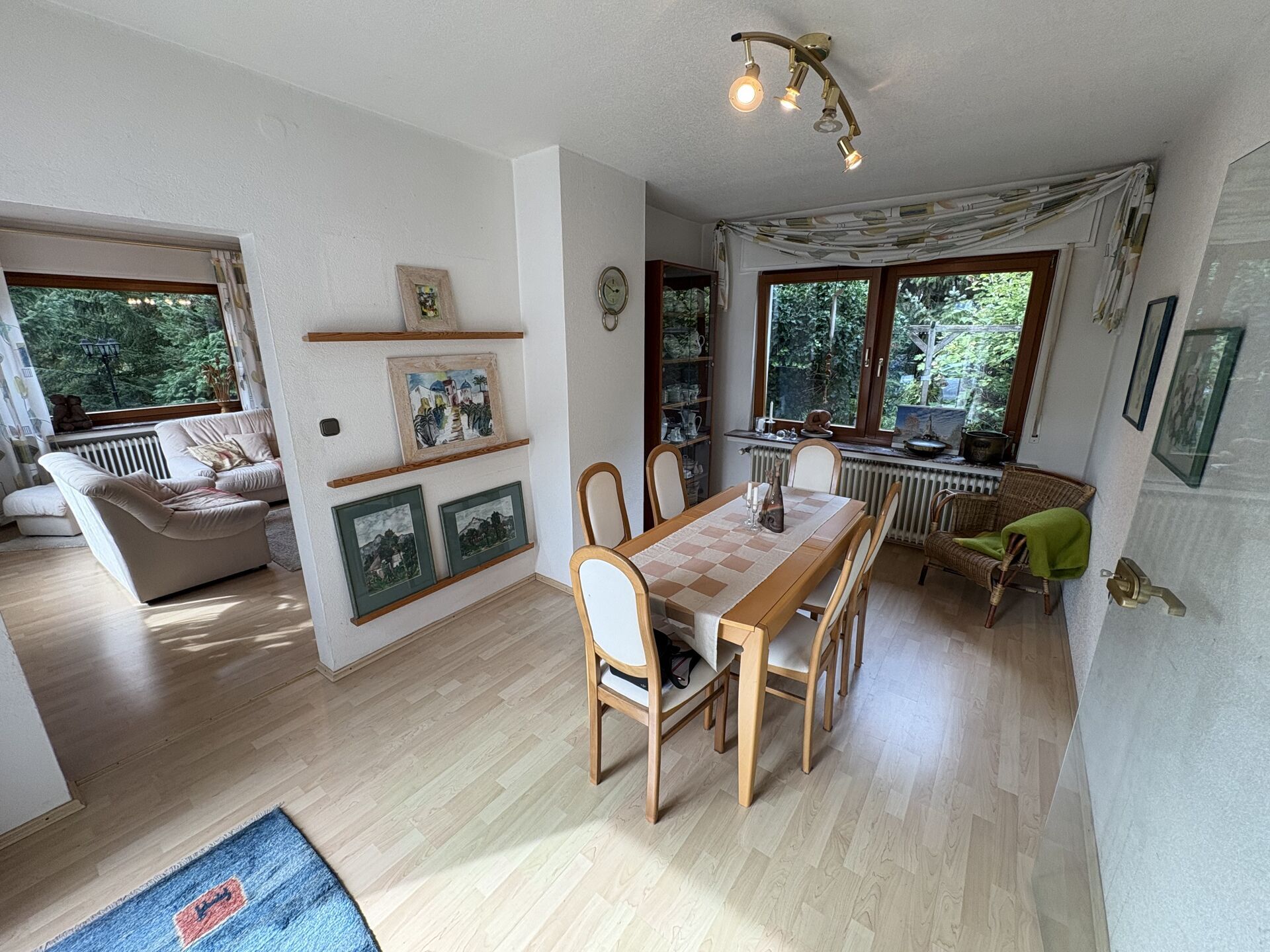 Immobilienangebot - Augustdorf - Alle - Großzügiges Einfamilienhaus mit Grundstückspotenzial in Augustdorf!