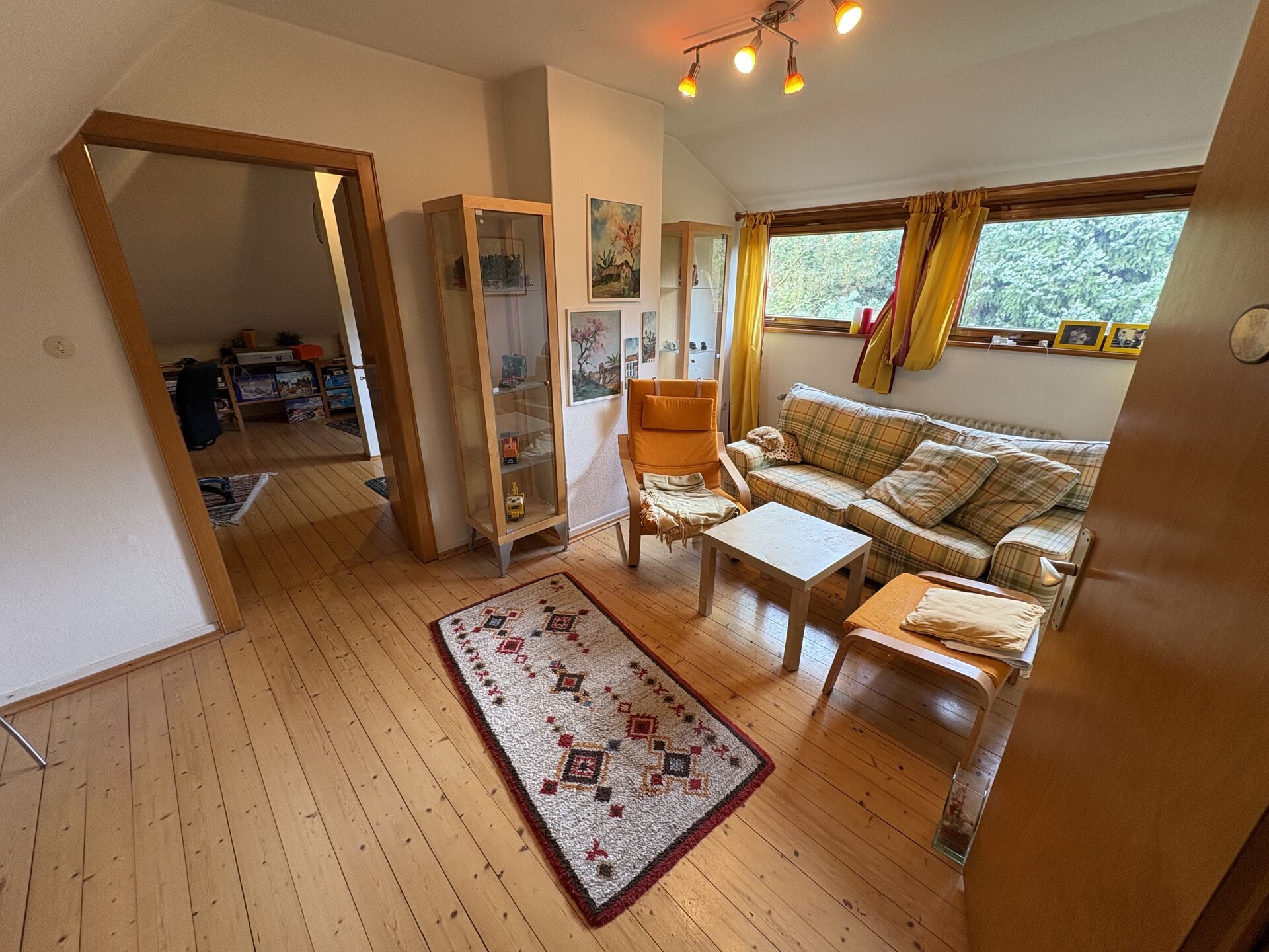 Immobilienangebot - Augustdorf - Alle - Großzügiges Einfamilienhaus mit Grundstückspotenzial in Augustdorf!