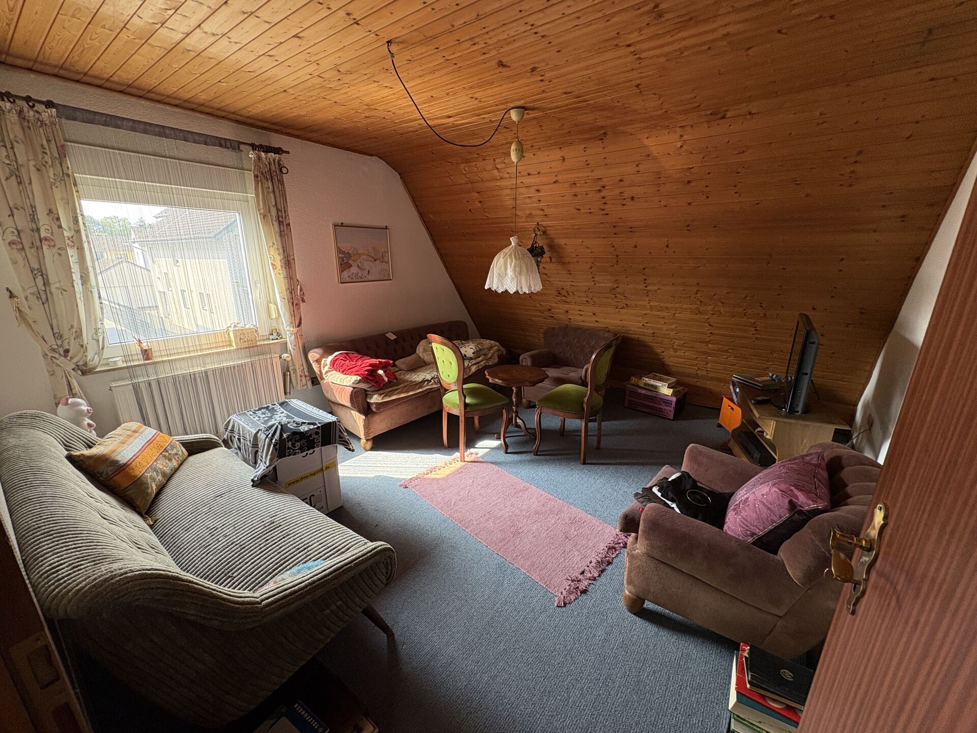 Immobilienangebot - Paderborn / Sennelager - Alle - Einfamilienhaus mit weitläufigem Grundstück und vielfältigen Möglichkeiten