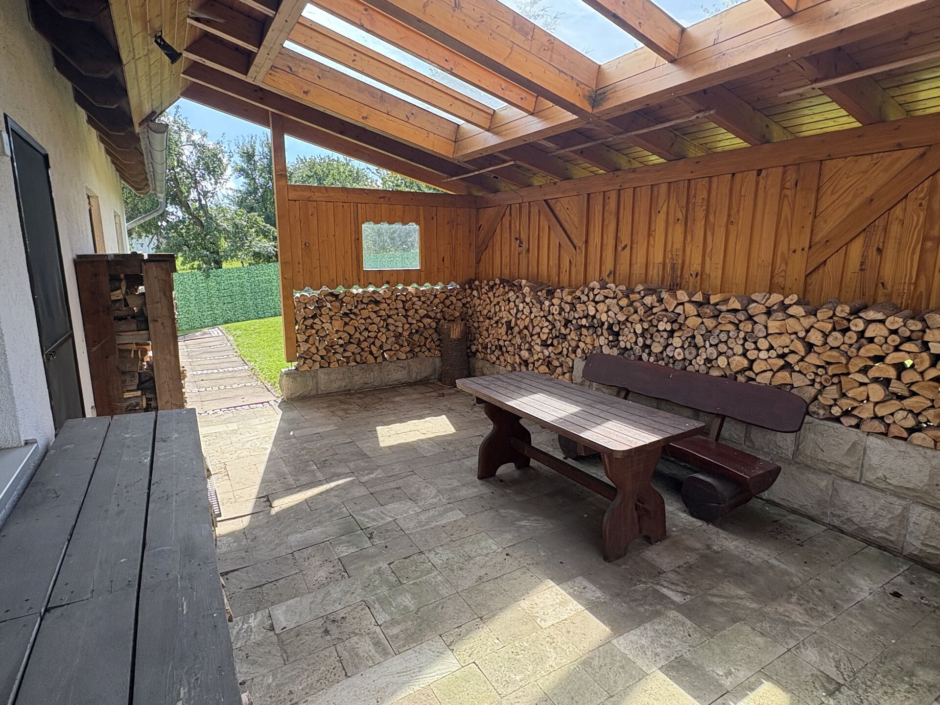 Immobilienangebot - Schieder-Schwalenberg / Brakelsiek - Alle - Wohnen und Leben in grüner Umgebung