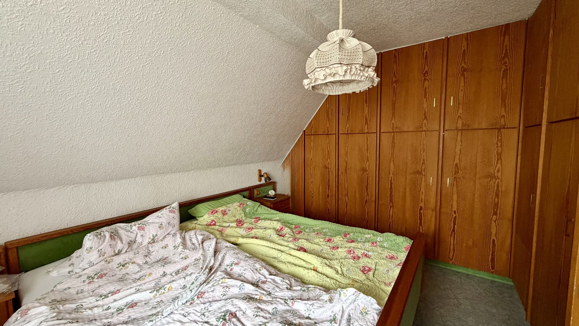 Immobilienangebot - Büren / Steinhausen - Alle - Einfamilienhaus mit weitläufigem Grundstück und Gestaltungpotenzial in Büren-Steinhausen