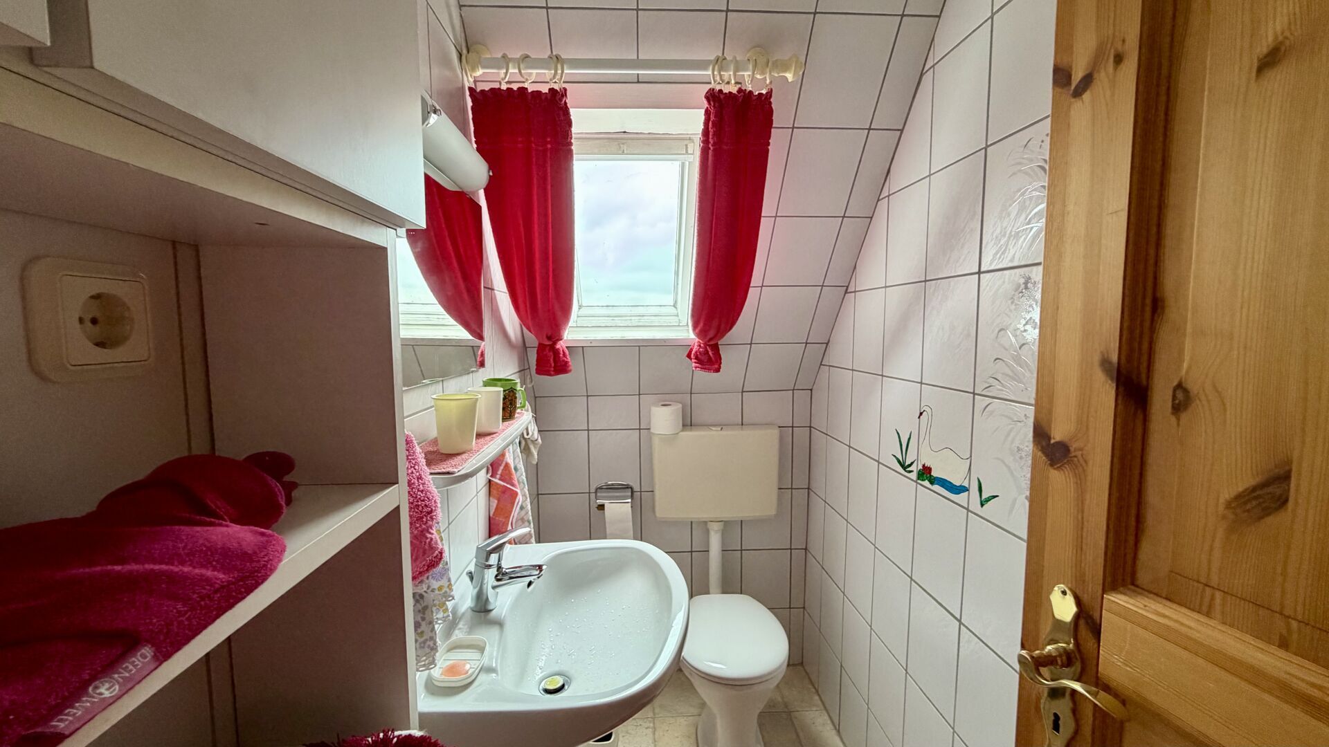 Immobilienangebot - Büren / Steinhausen - Alle - Einfamilienhaus mit weitläufigem Grundstück und Gestaltungpotenzial in Büren-Steinhausen