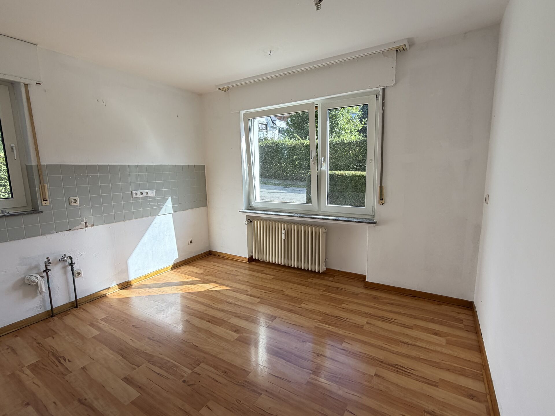 Immobilienangebot - Lage - Alle - Wohnen am Stadtwald - mit Mieteinnahmen im Gepäck!