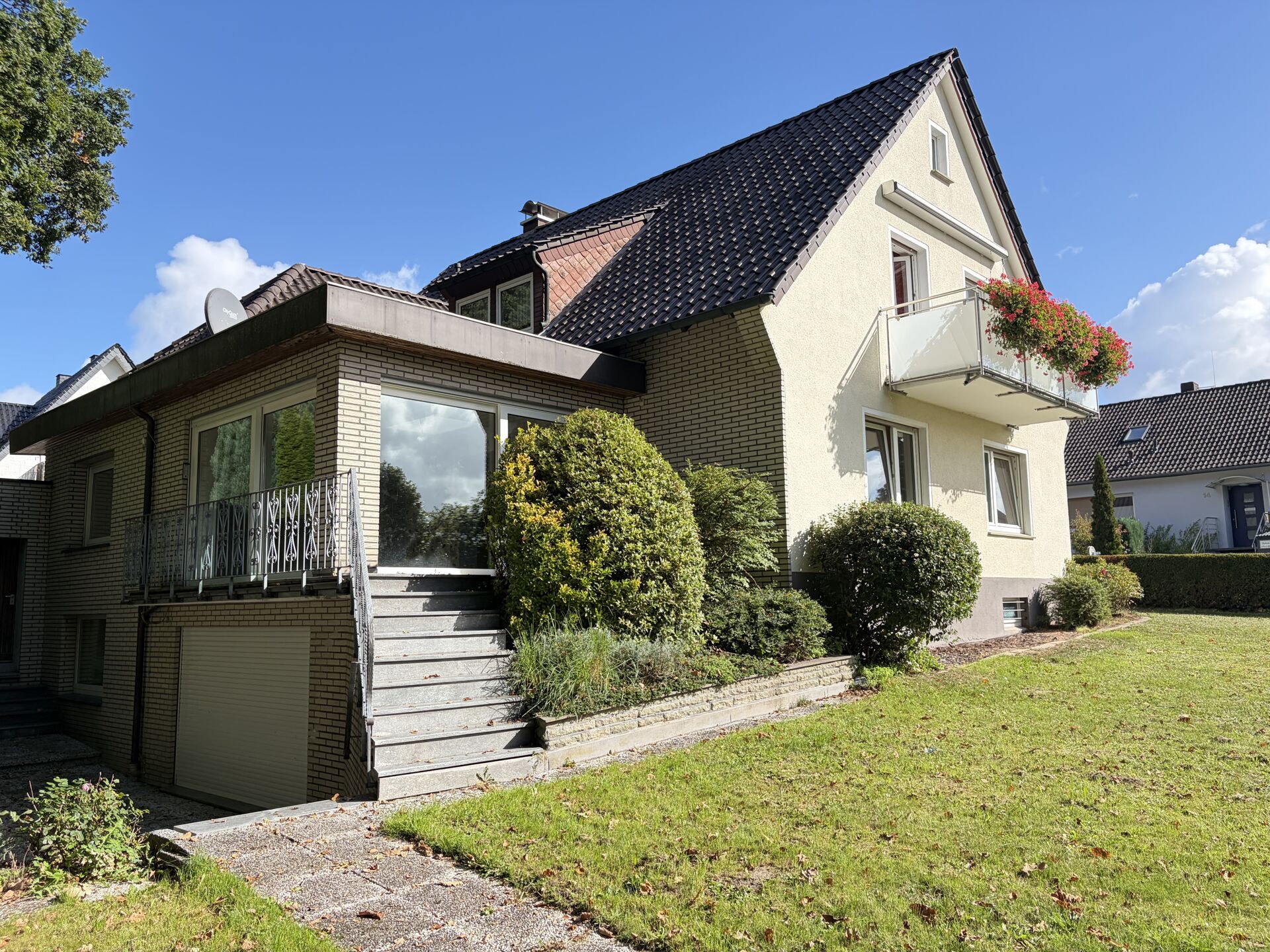Immobilienangebot - Lage - Alle - Wohnen am Stadtwald - mit Mieteinnahmen im Gepäck!