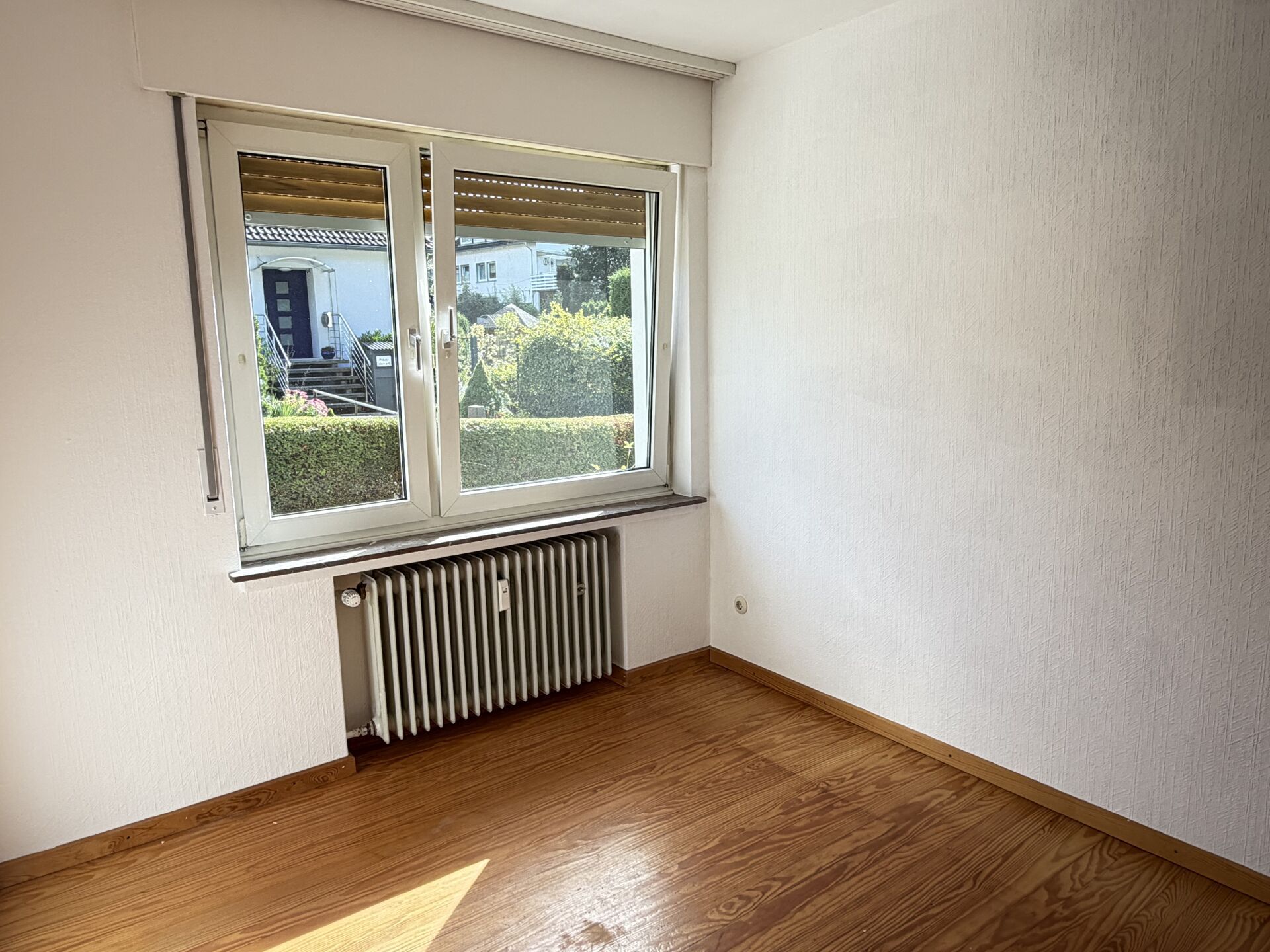 Immobilienangebot - Lage - Alle - Wohnen am Stadtwald - mit Mieteinnahmen im Gepäck!