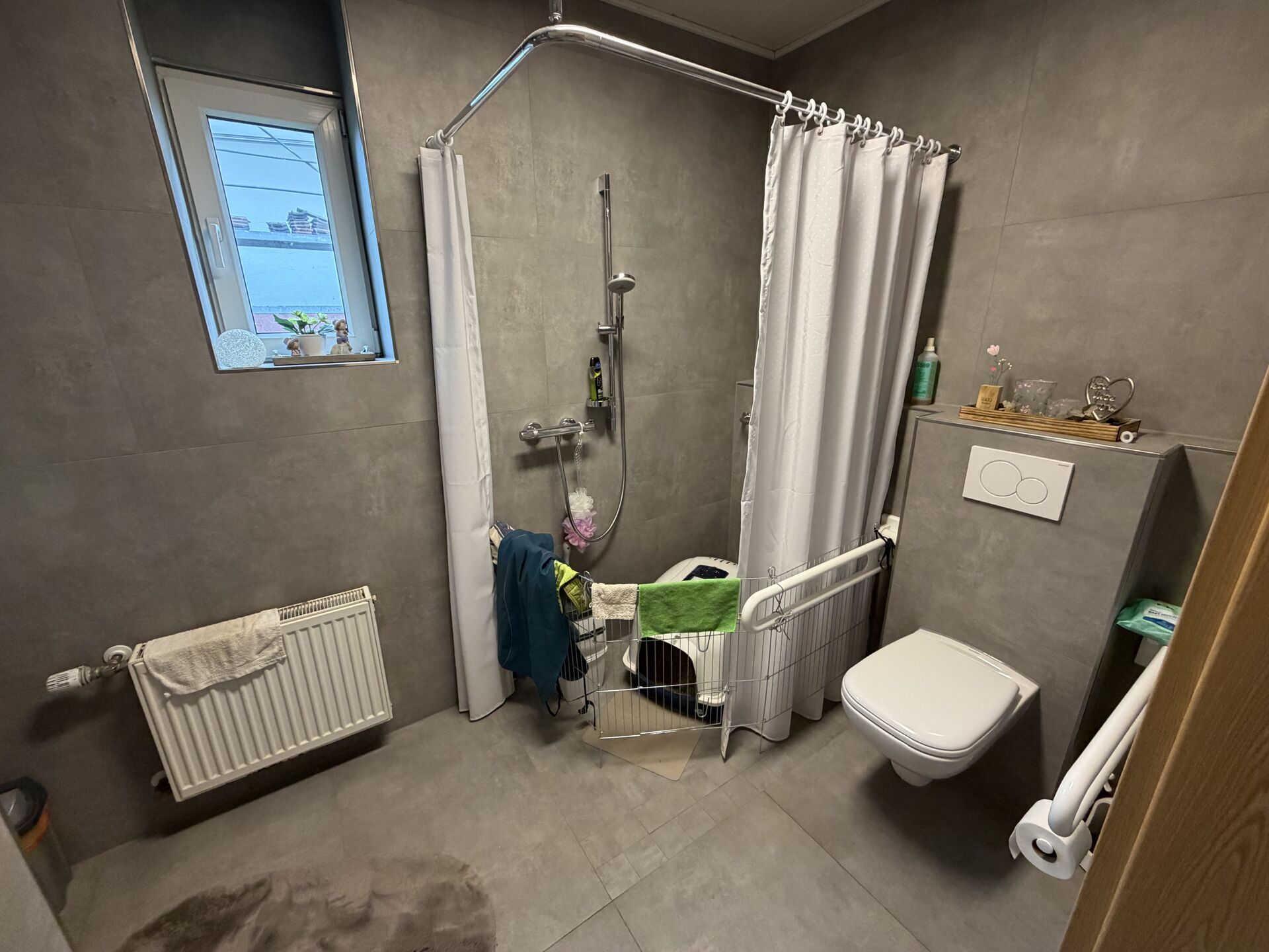Immobilienangebot - Lichtenau - Alle - Zweifamilienhaus mit Nebengebäuden 
in Lichtenau Asseln