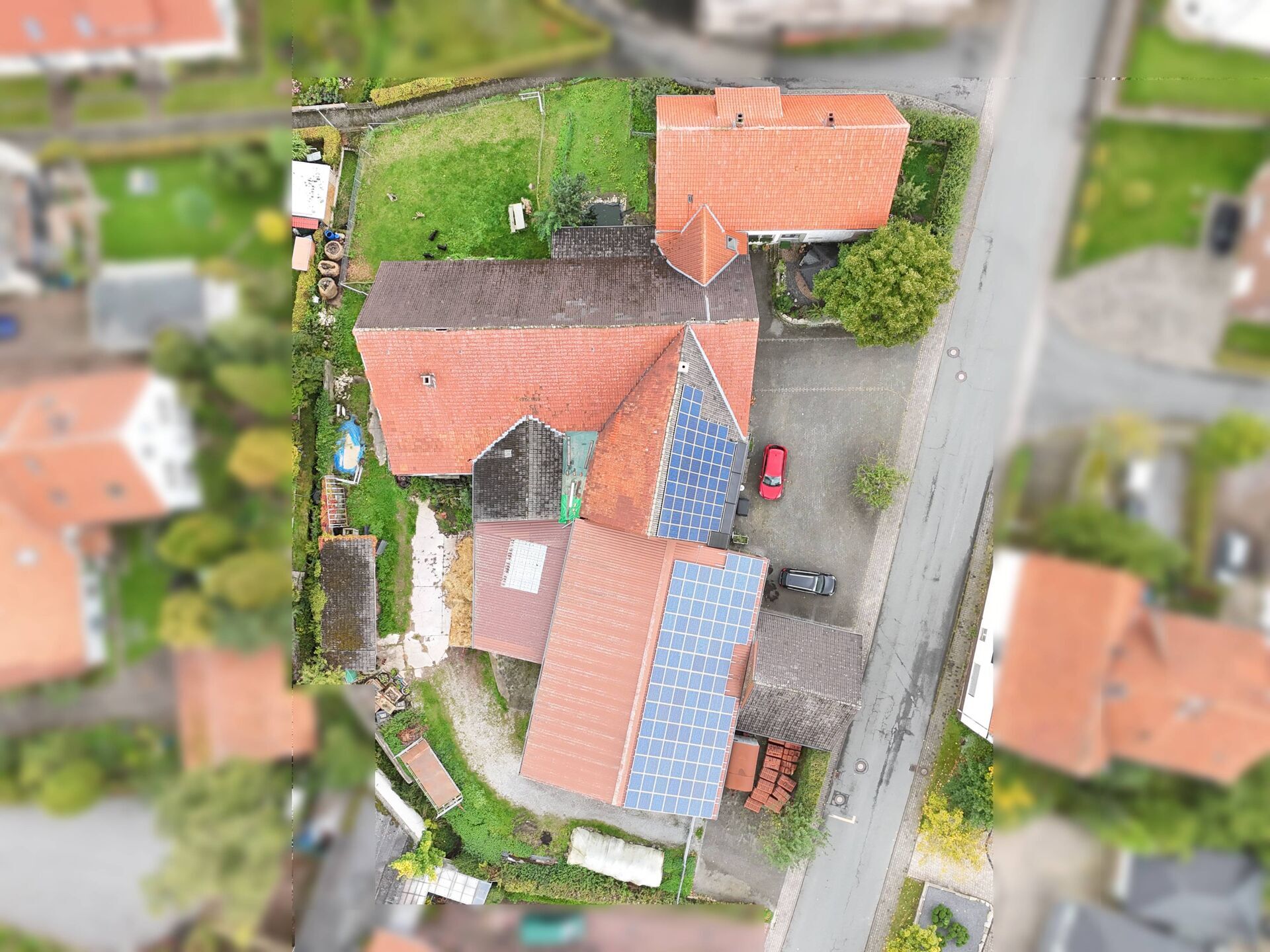 Immobilienangebot - Lichtenau - Alle - Zweifamilienhaus mit Nebengebäuden 
in Lichtenau Asseln