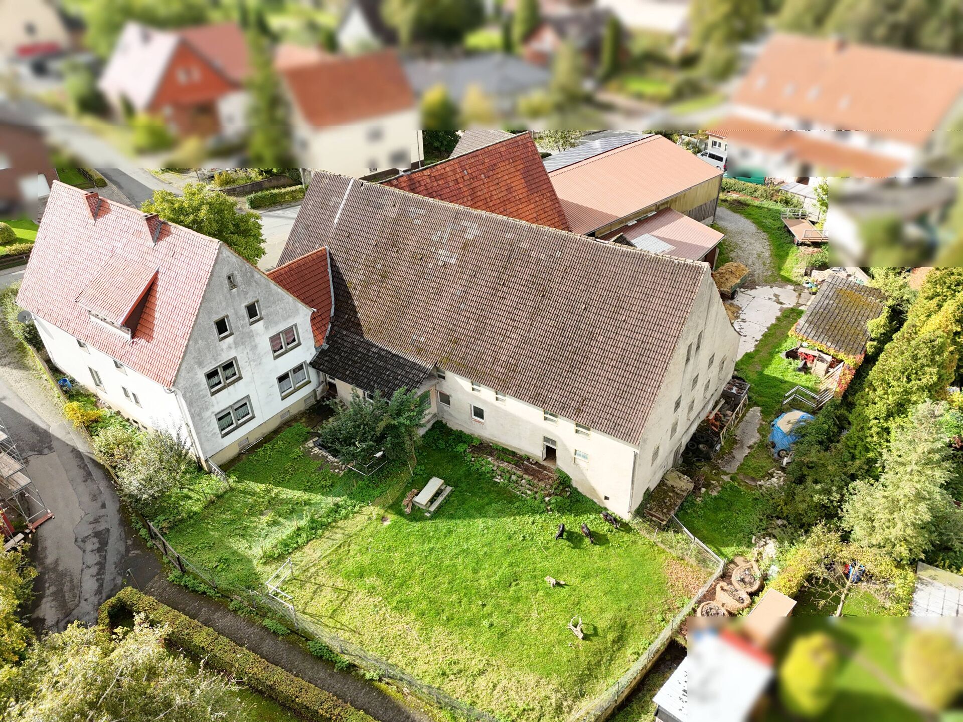 Immobilienangebot - Lichtenau - Alle - Zweifamilienhaus mit Nebengebäuden 
in Lichtenau Asseln