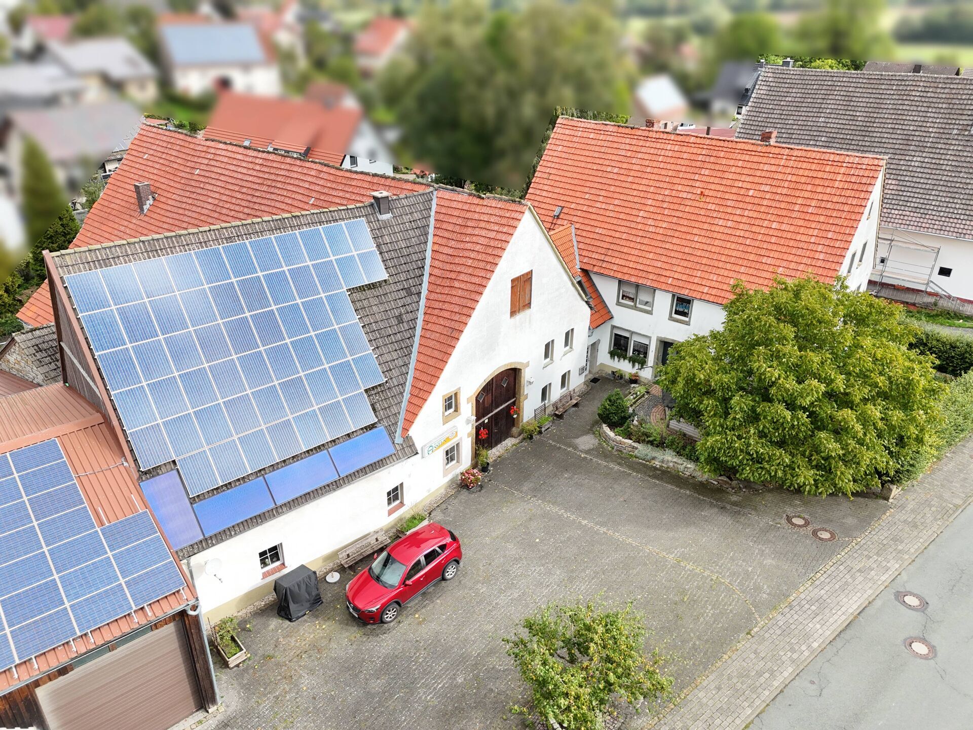 Immobilienangebot - Lichtenau - Alle - Zweifamilienhaus mit Nebengebäuden 
in Lichtenau Asseln