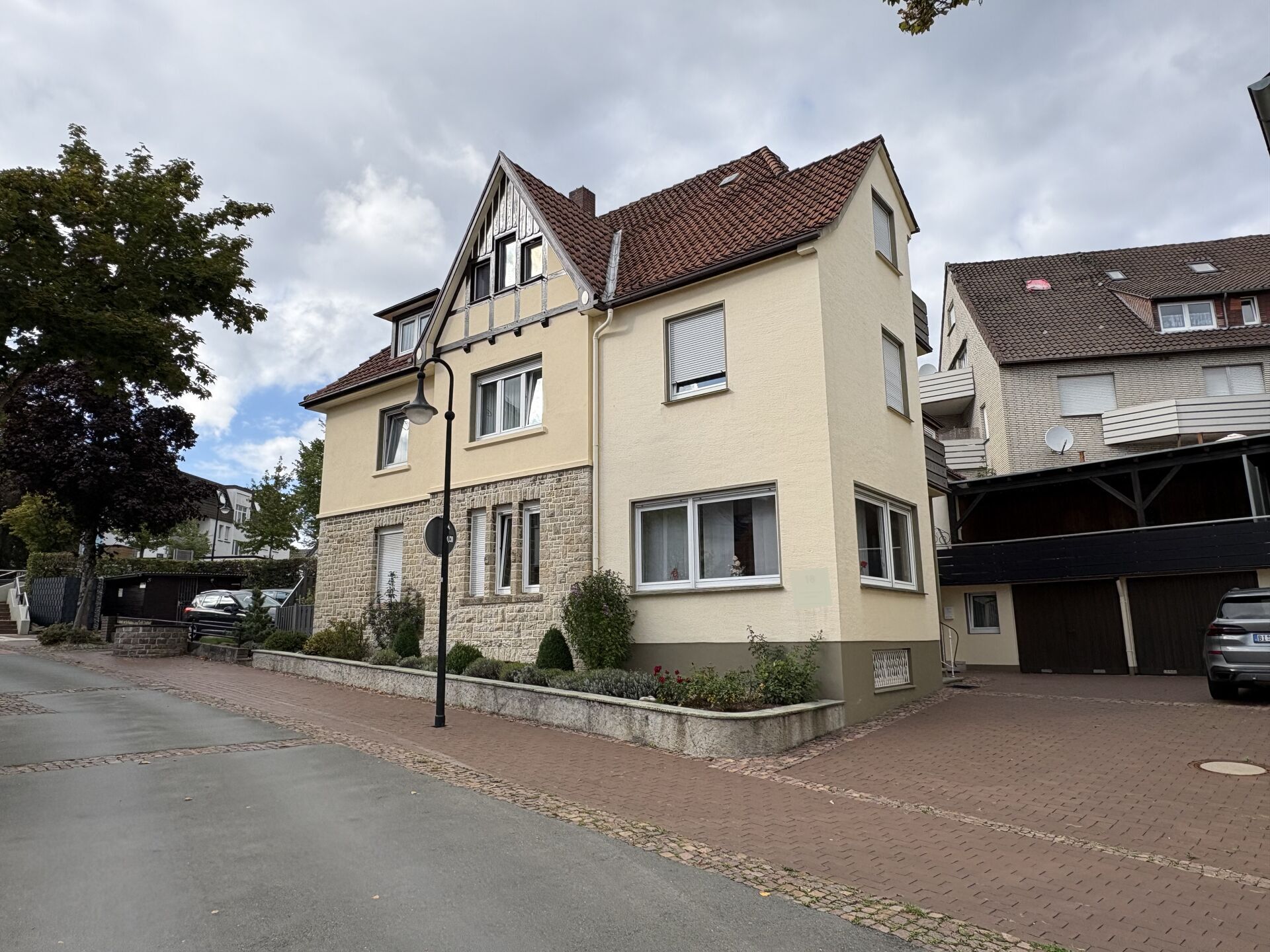 Immobilienangebot - Horn-Bad Meinberg - Alle - Ehemalige Pension mit vielseitiger Gebäudestruktur!