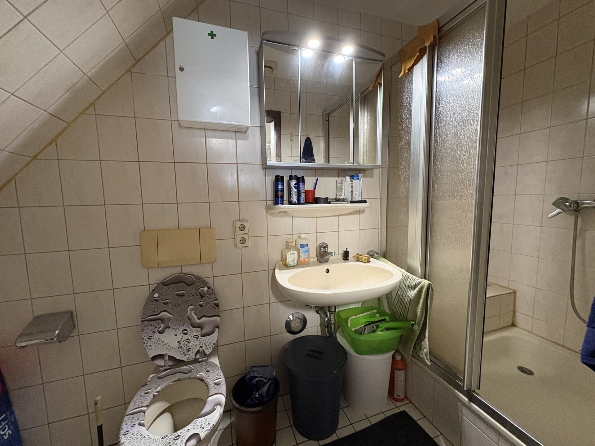 Immobilienangebot - Horn-Bad Meinberg - Alle - Ehemalige Pension mit vielseitiger Gebäudestruktur!