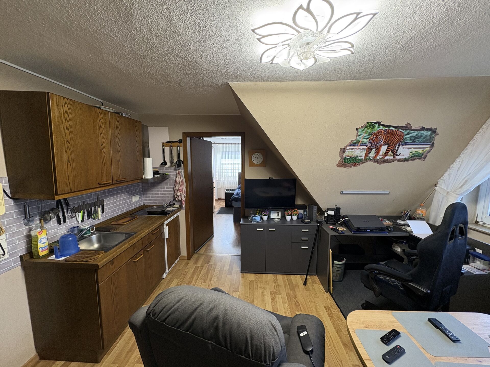 Immobilienangebot - Horn-Bad Meinberg - Alle - Ehemalige Pension mit vielseitiger Gebäudestruktur!