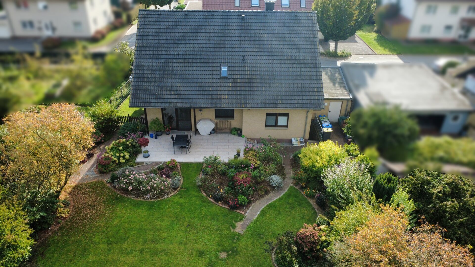 Immobilienangebot - Steinheim - Alle - Großzügiges Zweifamilienhaus mit idyllischem Garten