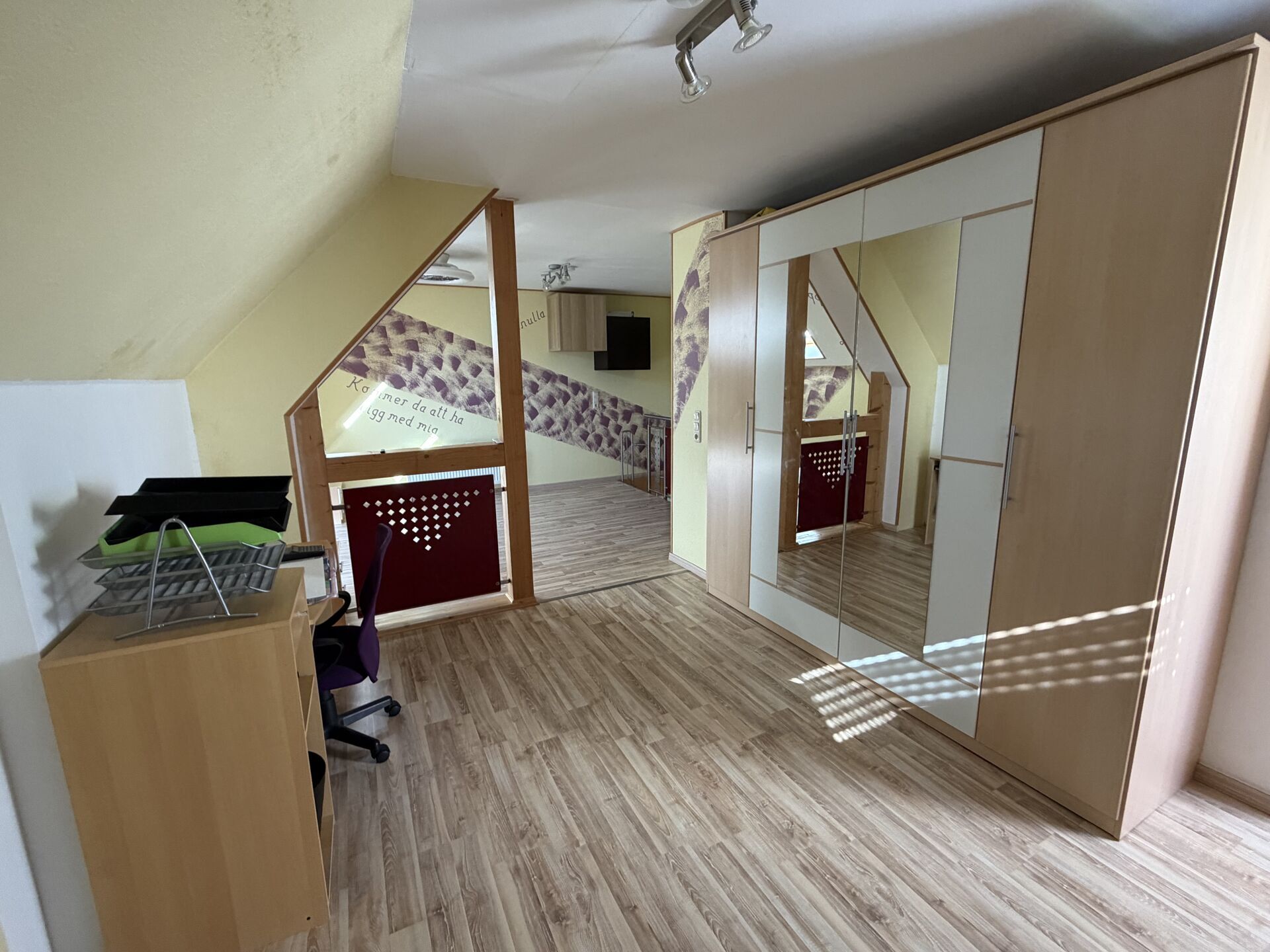 Immobilienangebot - Willebadessen - Alle - Gepflegtes Haus mit Entwicklungspotenzial und großem Nutzungsspielraum in Willebadessen