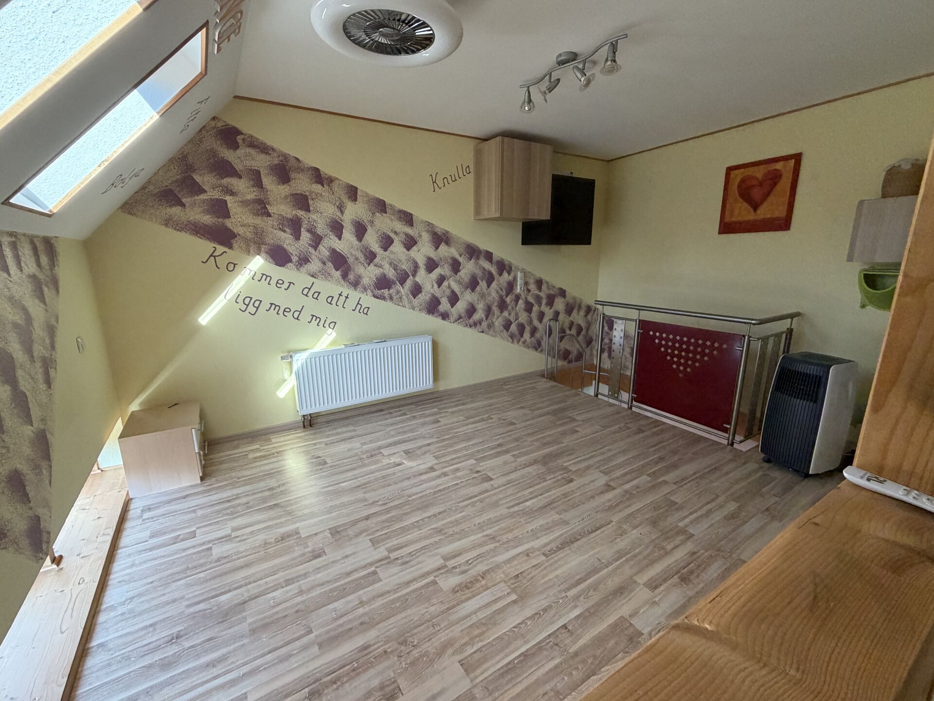 Immobilienangebot - Willebadessen - Alle - Gepflegtes Haus mit Entwicklungspotenzial und großem Nutzungsspielraum in Willebadessen