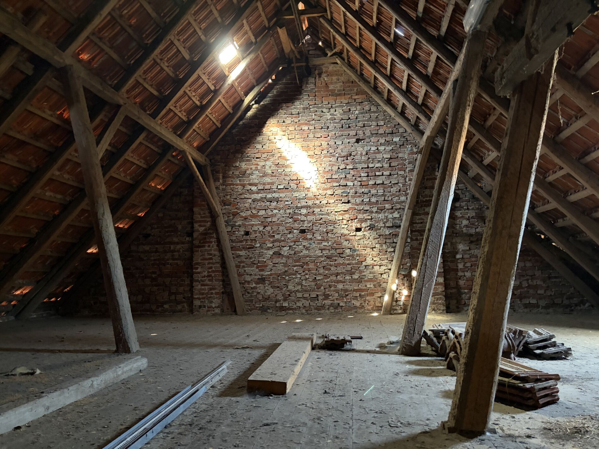 Immobilienangebot - Willebadessen - Alle - Gepflegtes Haus mit Entwicklungspotenzial und großem Nutzungsspielraum in Willebadessen