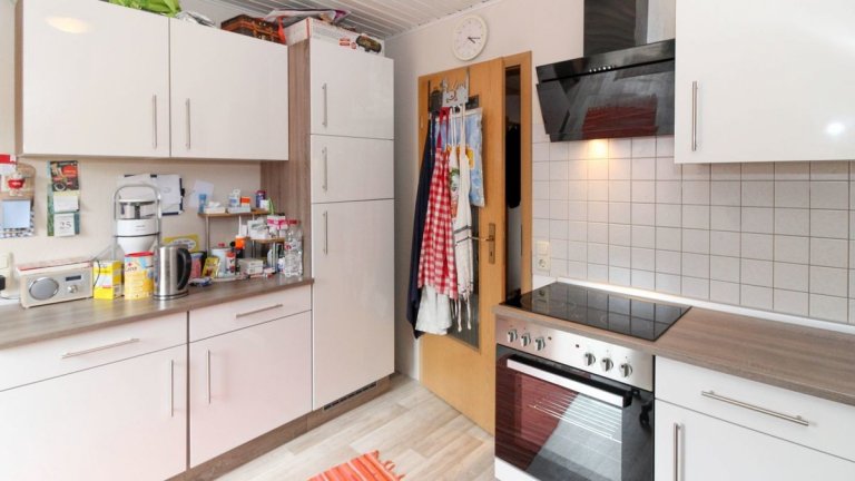  VR Immobilien GmbH - Immobilienangebot - Künzell - Alle - VERMIETET! Gemütliche Dachgeschosswohnung mit Balkon in Künzell zu vermieten