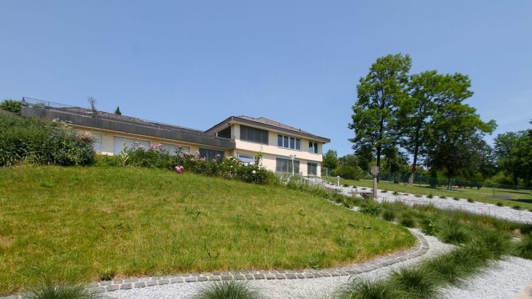  VR Immobilien GmbH - Immobilienangebot - Hünfeld - Alle - VERKAUFT: Charmantes Wohnhaus mit Dachterrasse in Hünfeld