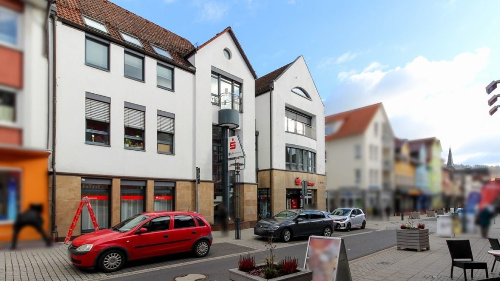 VR Immobilien GmbH - Immobilienangebot - Schlüchtern - Alle - Helle Gewerbeeinheit mit Schaufensterfläche in der Innenstadt von Schlüchtern
