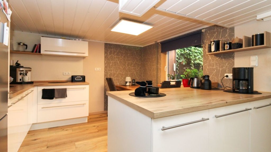 VR Immobilien GmbH - Immobilienangebot - Birstein - Alle - RESERVIERT: Gemütliches Einfamilienhaus mit kleinem Garten in Unterreichenbach