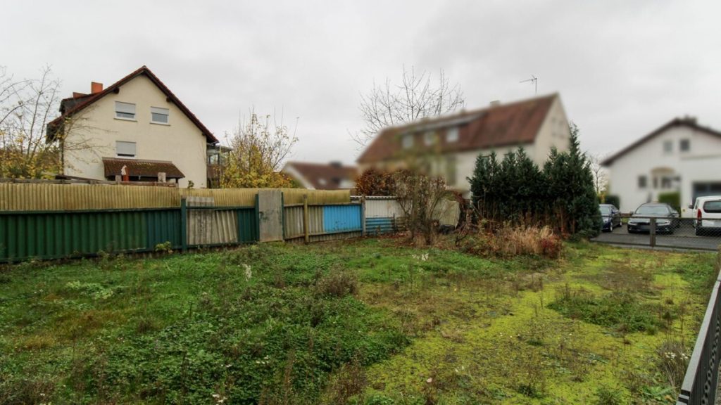 Baugrundstück Rückansicht VR Immobilien GmbH - Immobilienangebot - Fulda - Grundstücke - Entwicklungschance zentral in Fulda: Grundstück in der Nähe zur Hochschule