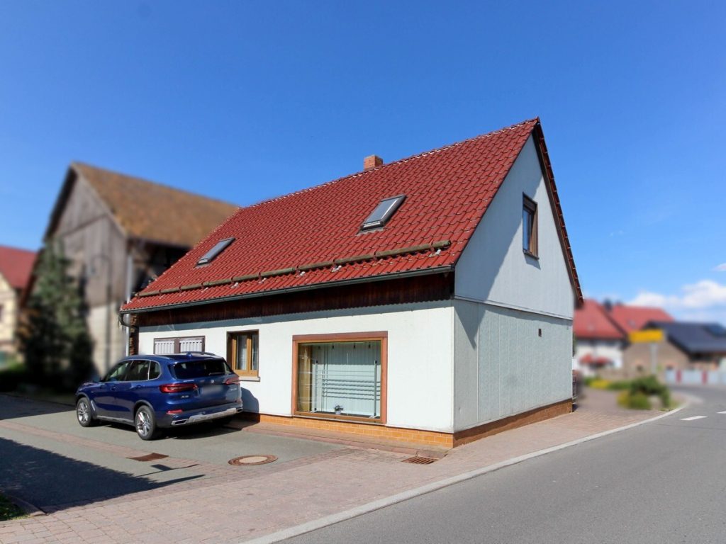 VR Immobilien GmbH - Immobilienangebot - Kaltennordheim - Alle - Einfamilienhaus mit Scheune und Nebengebäude in Oberkatz