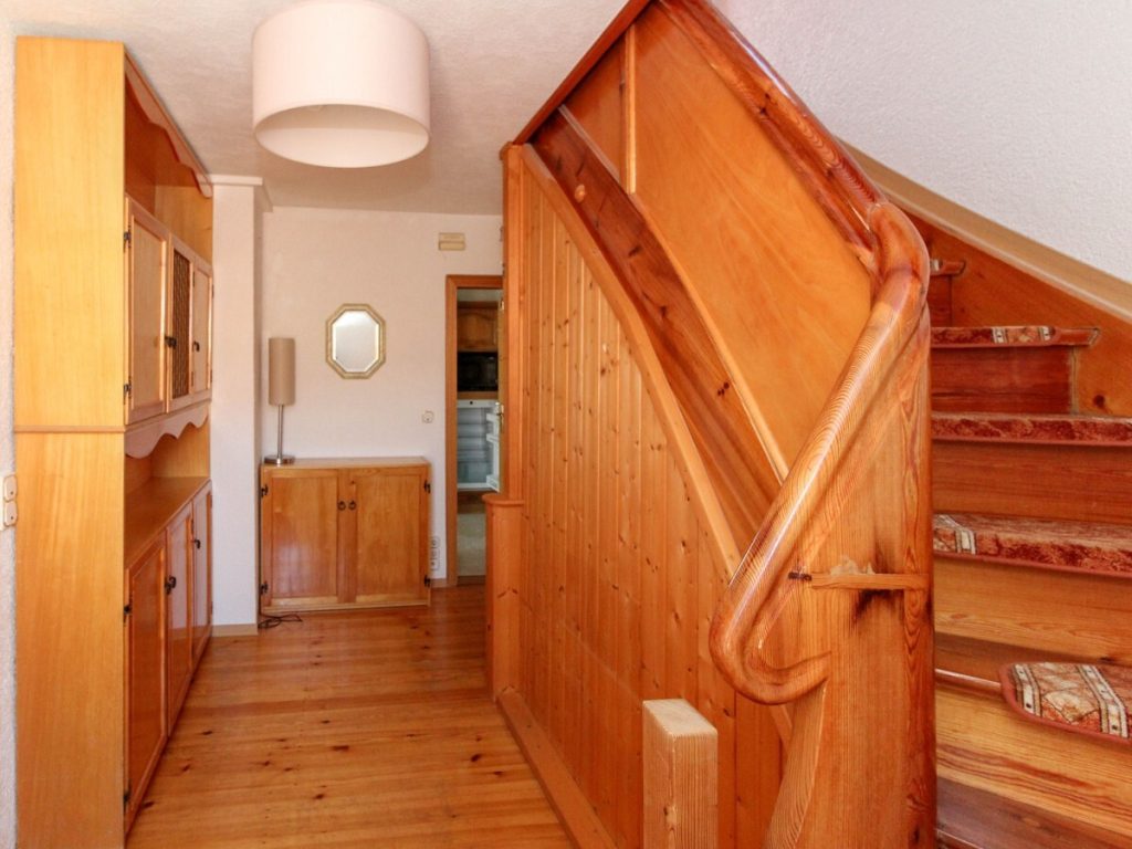 VR Immobilien GmbH - Immobilienangebot - Kaltennordheim - Alle - Einfamilienhaus mit Scheune und Nebengebäude in Oberkatz