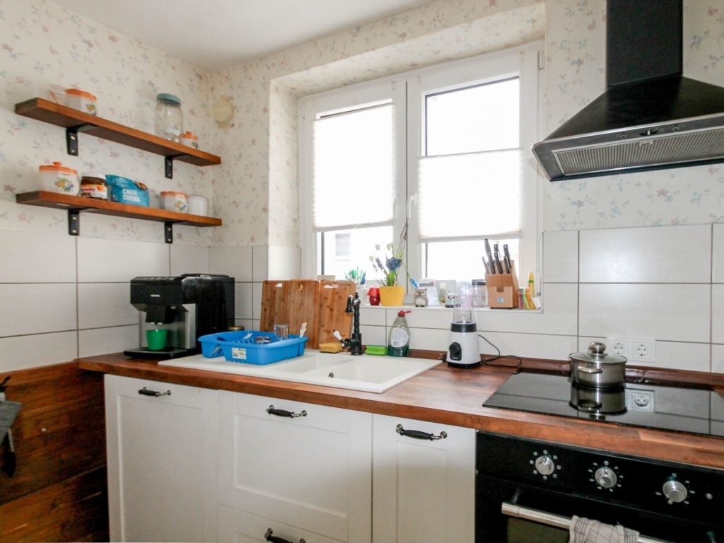 VR Immobilien GmbH - Immobilienangebot - Eiterfeld - Alle - RESERVIERT: Zwei Wohneinheiten unter einem Dach – ideal für Familien oder Kapitalanleger