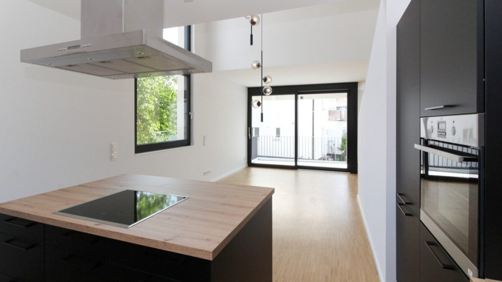 VR Immobilien GmbH - Immobilienangebot - Fulda - Alle - Hochwertige Maisonettewohnung mit stilvollem Design, Einbauküche und modernem Wohnkomfort