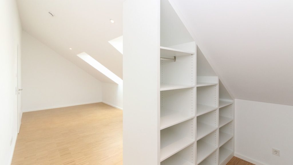 VR Immobilien GmbH - Immobilienangebot - Fulda - Alle - Hochwertige Maisonettewohnung mit stilvollem Design, Einbauküche und modernem Wohnkomfort