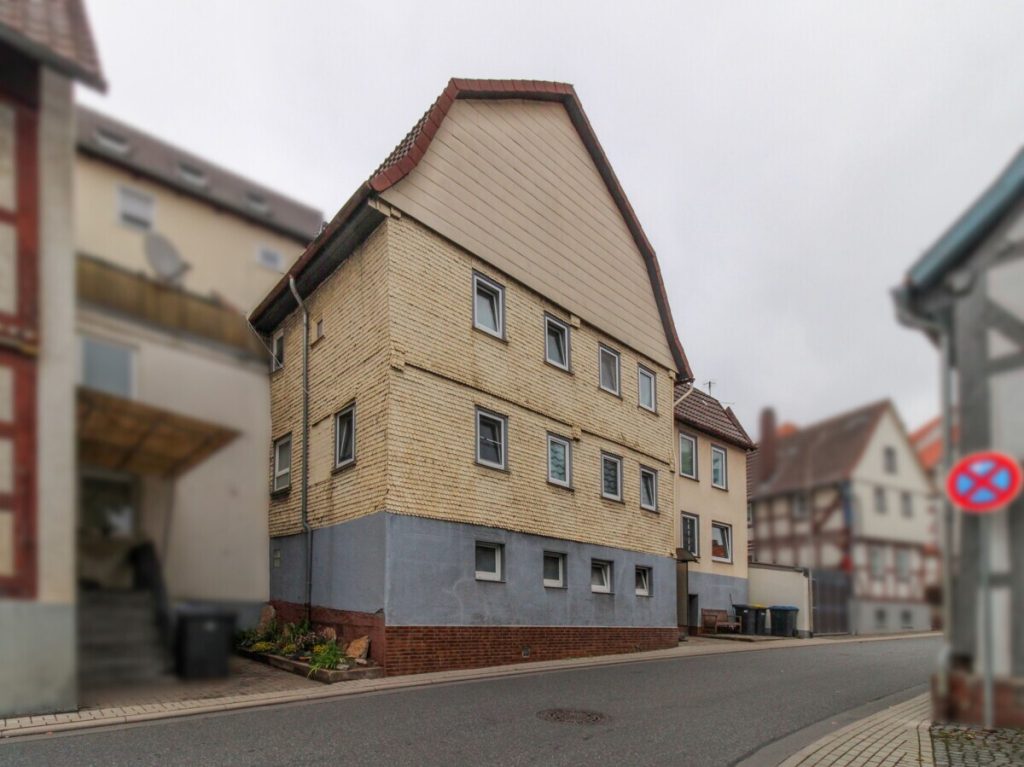 VR Immobilien GmbH - Immobilienangebot - Schlitz - Alle - Historisches Stadthaus in Schlitz – ideal als Kapitalanlage oder Eigenheim