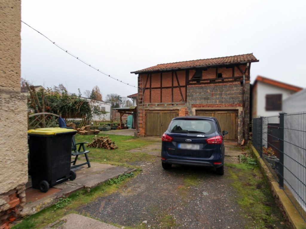 VR Immobilien GmbH - Immobilienangebot - Bad Salzungen - Alle - Wohnhaus mit drei Einheiten und Entwicklungspotenzial in Tiefenort