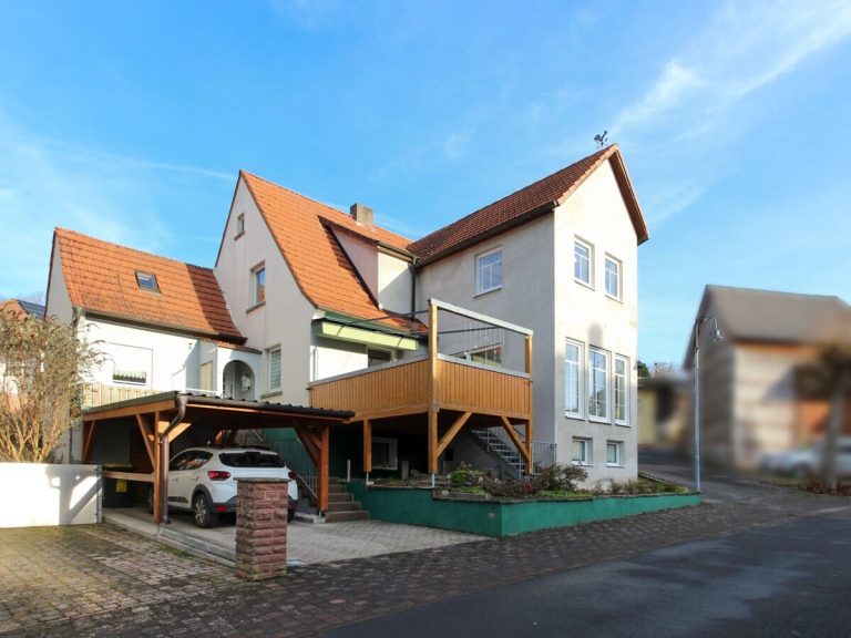  VR Immobilien GmbH - Immobilienangebot - Hilders - Alle - RESERVIERT: Gepflegtes Einfamilienhaus im Ortskern Hilders