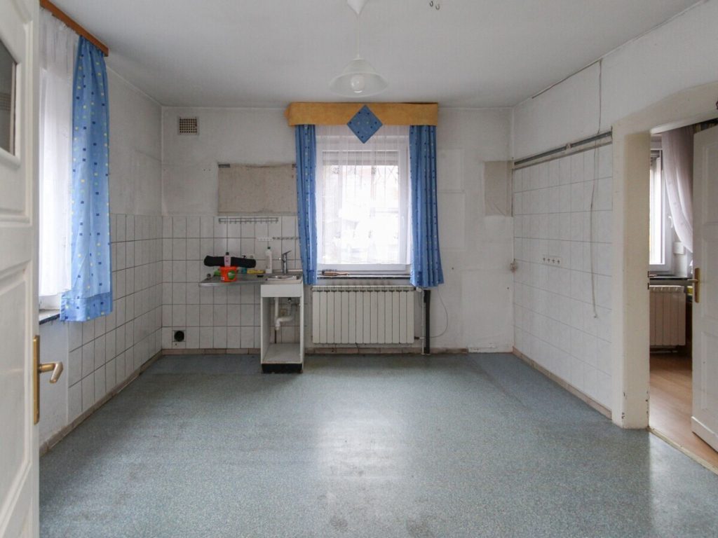 VR Immobilien GmbH - Immobilienangebot - Hohenroda - Alle - Hofanlage und Scheune mit Geschichte, Charakter und Möglichkeiten