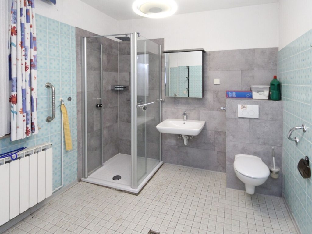 VR Immobilien GmbH - Immobilienangebot - Hohenroda - Alle - Hofanlage und Scheune mit Geschichte, Charakter und Möglichkeiten