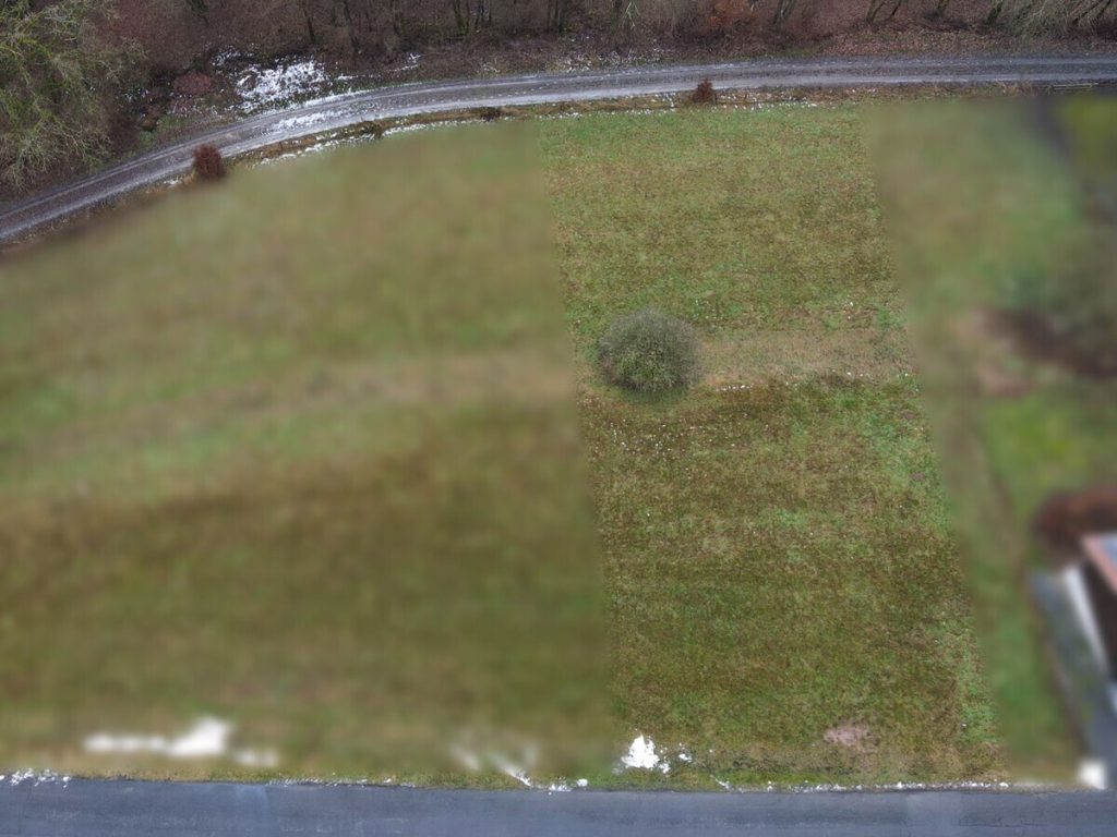 Luftaufnahme weitere Perspektive VR Immobilien GmbH - Immobilienangebot - Schenklengsfeld - Grundstücke - Attraktives Baugrundstück in ruhiger Hanglage in Schenklengsfeld-Erdmannrode