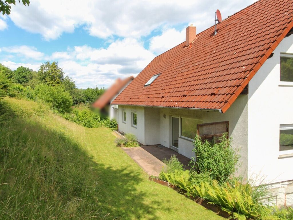 VR Immobilien GmbH - Immobilienangebot - Bad Hersfeld - Alle - RESERVIERT: Gepflegtes Dreifamilienhaus in beliebter Lage von Bad Hersfeld