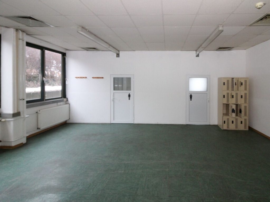VR Immobilien GmbH - Immobilienangebot - Bad Hersfeld - Alle - Gewerbeareal in Bad Hersfeld - Umfangreiche Lager- und Funktionsflächen zu verkaufen